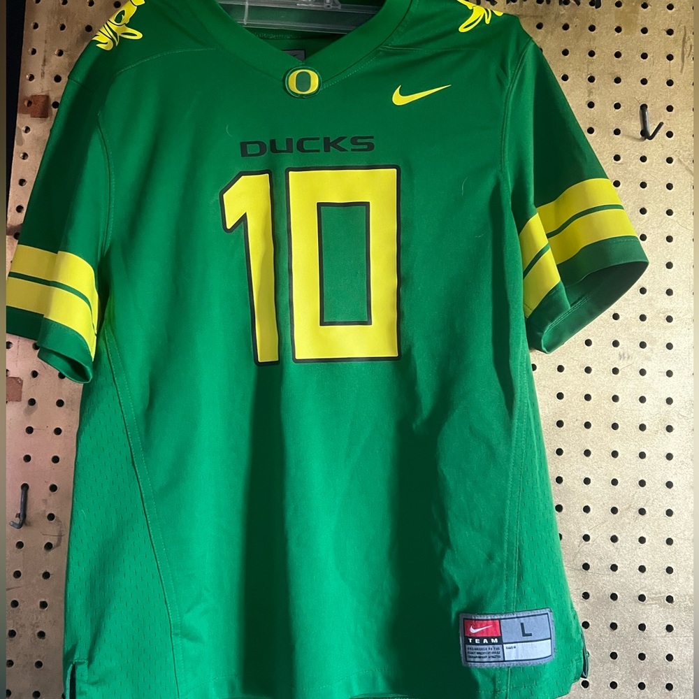 Oregon ducks youth large #10 jersey